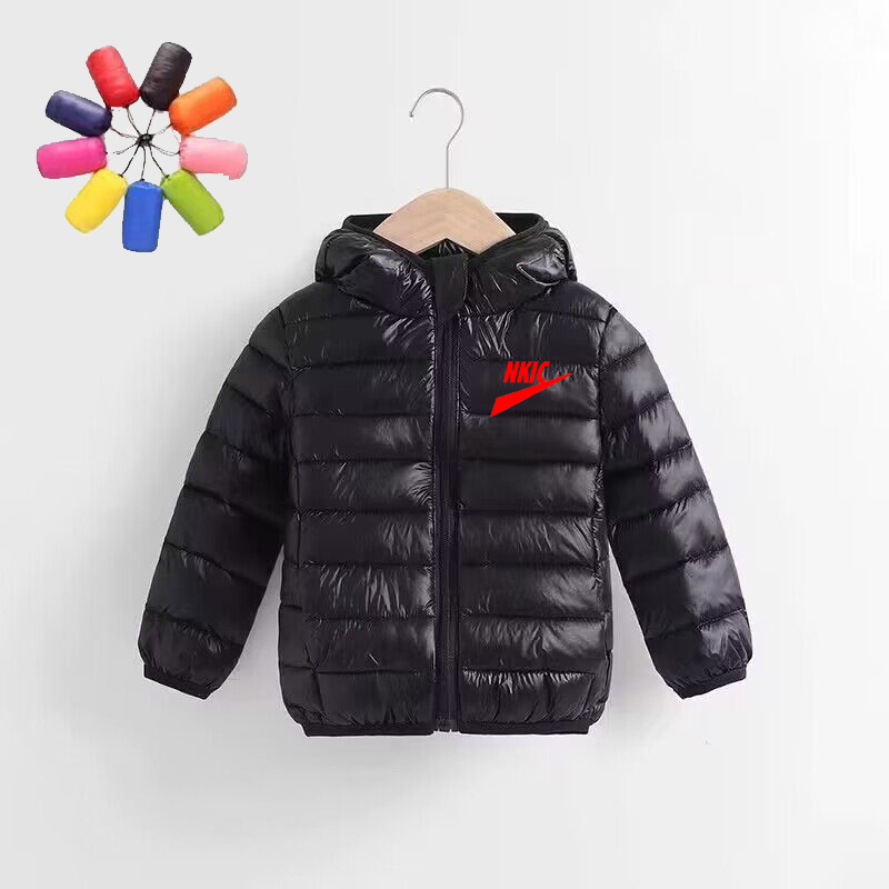 Kinder Schwarz Daunen Oberbekleidung Winter Daunenmantel Kleidung Marke Brief Drucke Jungen Mädchen Baumwolle Gefütterte Parka Mäntel Warme Kapuzenjacke