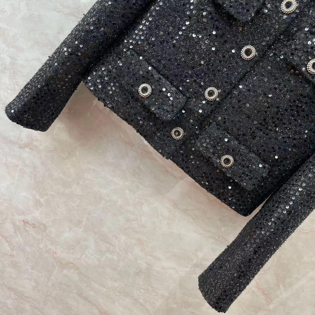 Vinatge 2024 preto lantejoulas o pescoço bolsos mangas compridas único breasted botões jaqueta feminina designer jaquetas de alta qualidade 30714