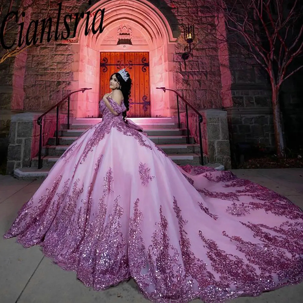 Różowy z kokardki na ramiona suknia kulowa quinceanera sukienki cekinowe aplikacje koronkowe plisowane gorset Sweet 15 vestido