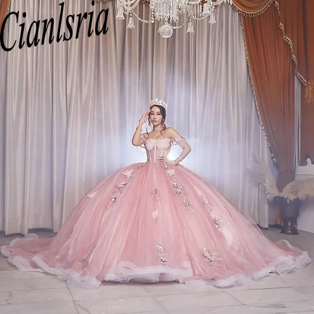 Pink 3D Flowers Beading Pearls Ball Gown Quinceanera klänningar från axelapplikationerna spetskorsett söta 15 vestido