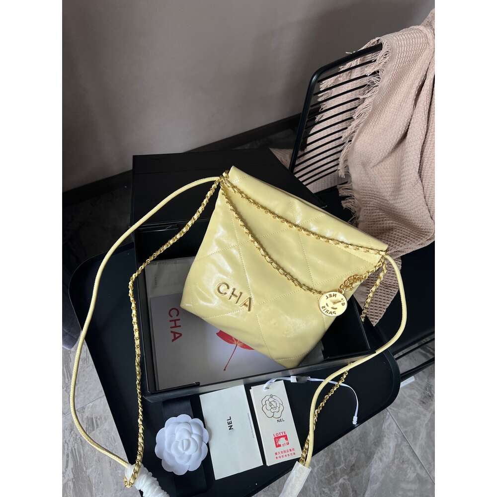 Designer's New Backpack Handbag Fashionable Lingge Small Fragrant Wind Chain Bag Versatile High Grade Live Broadcast Womens Single Shoulder Crossbody Underarm