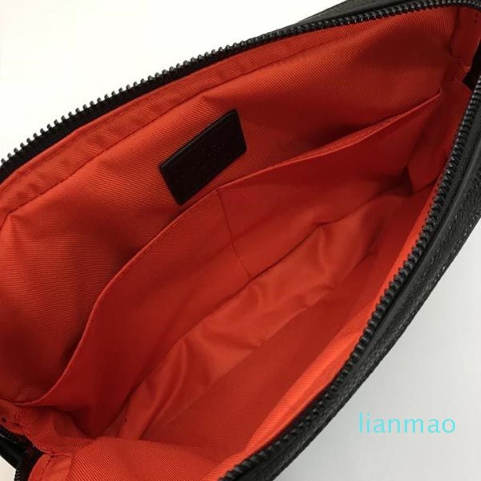 Sacs de facteur Sacs à dos confortables pour hommes simples Luxurys Designers adaptés aux cartables quotidiens Classic Fashion335u