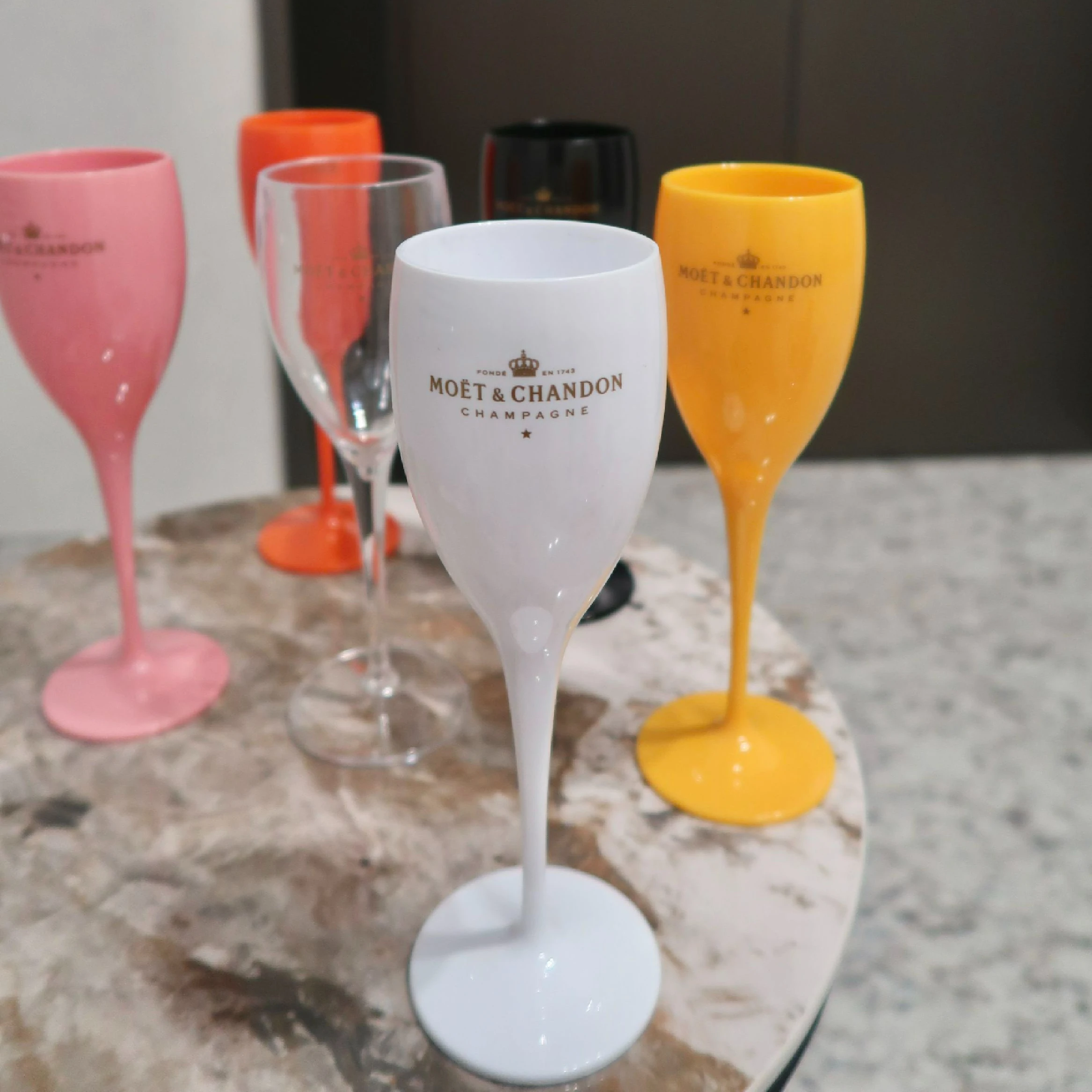 Moet Champagne Flutes vinglas PP Plastkupéglasögon Diskmaskin-Safe White Akryl Cocktail Cup Wedding Party