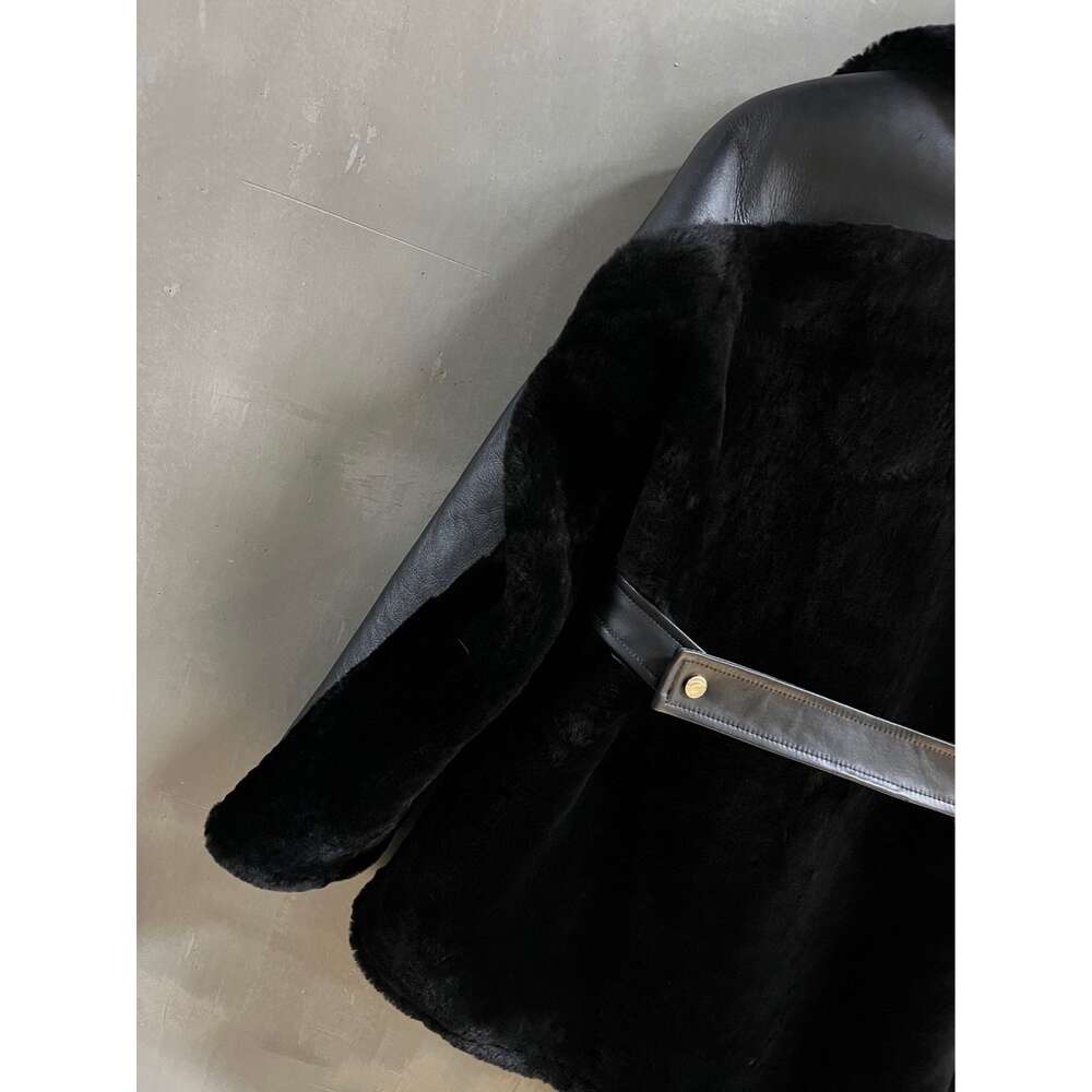 2023 Winter New Merino Integrated Women's Mid Length Coat With Genuine Leather Lamb Fur 513250