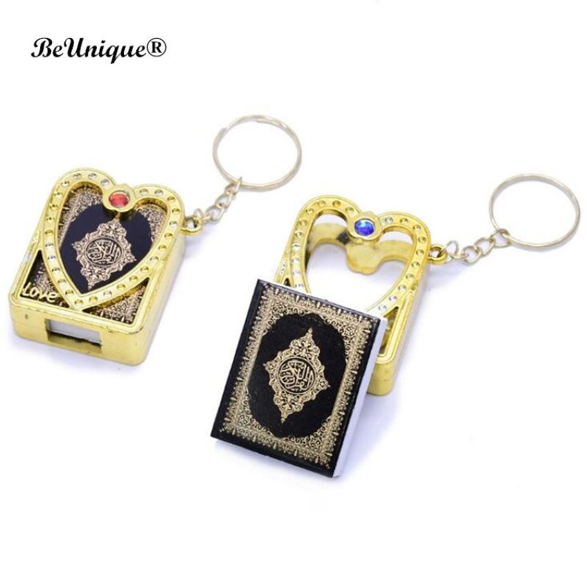 Ny Golden Heart-Shape Mini Arabic Version Quran Book Keychain Pendant Koran Skrift Keyring Muslimska gåvor Islam Religious2473