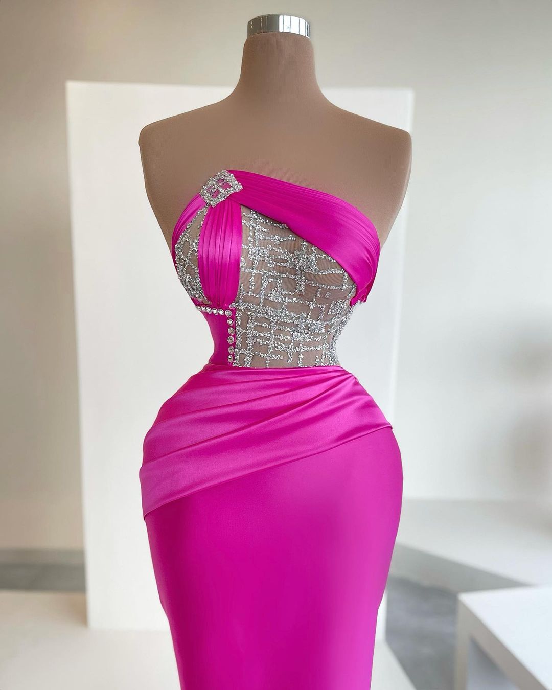 Clássico sereia vestidos de baile moda sem alças rendas lantejoulas contas até o chão cetim sem costas feito sob encomenda sexy formal festa vestido de noite