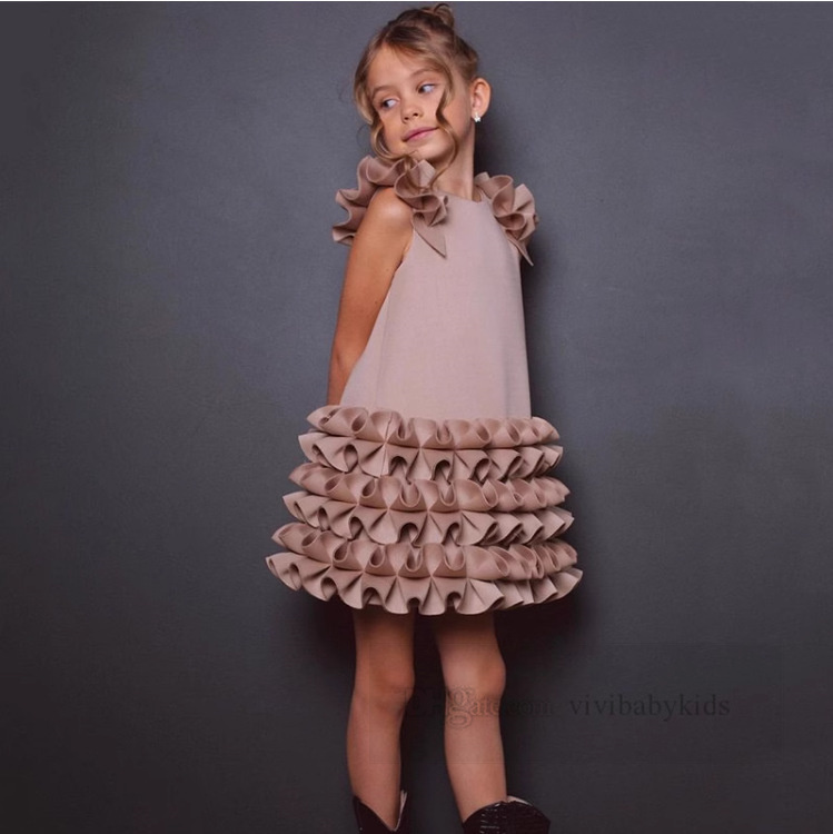 Girls Tiered Falbala Cake Abite Abito da ballo In Kids Ruffle Fly maniche Principessa Abito estate bambini abbigliamento Z7025