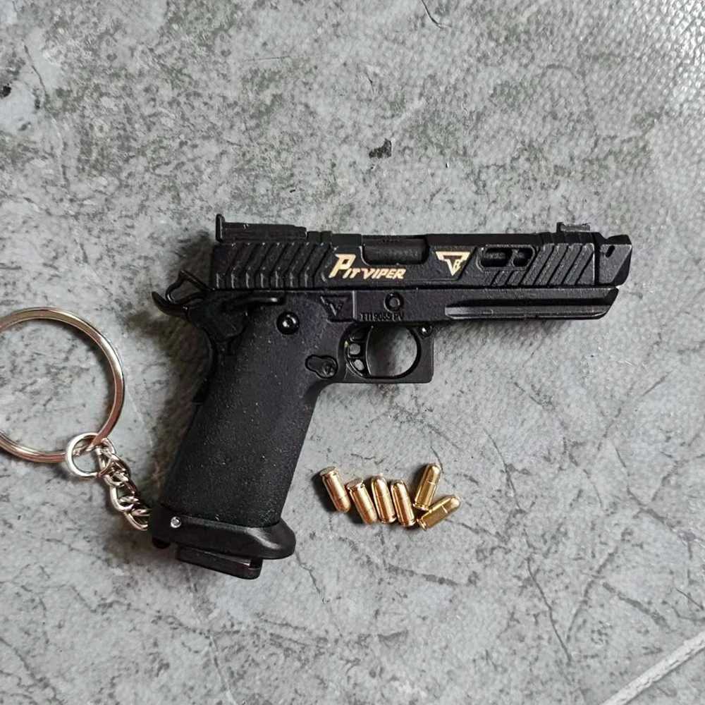 Gun Toys 1 3 TTI G34 Pit Viper Gun Model Empire Shell Ejection Keychain with Demontering Mini Toy Gift Gun For Adult Kids 240307