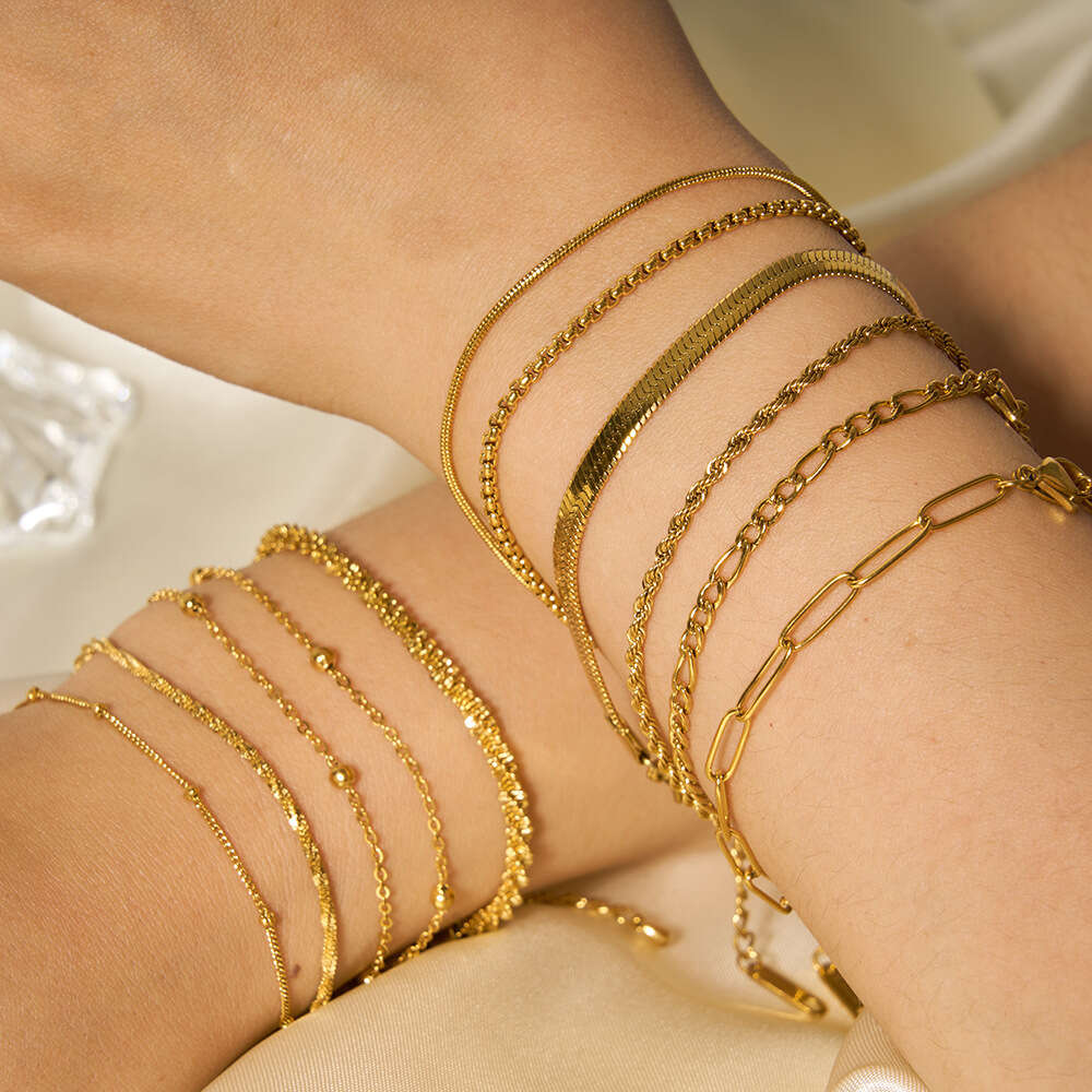 Fashionable and Minimalist Titanium Versatile DIY Bracelet High-end Feeling Furnace Gold Plated Stainless Steel Bracelet
