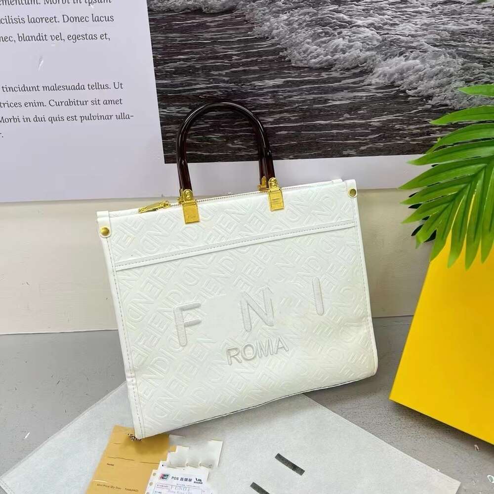 Venda de fábrica 50% de desconto bolsas de designer de moda quente nova celebridade lin mesmo estilo sacola carta um ombro bolsa das mulheres grande capacidade