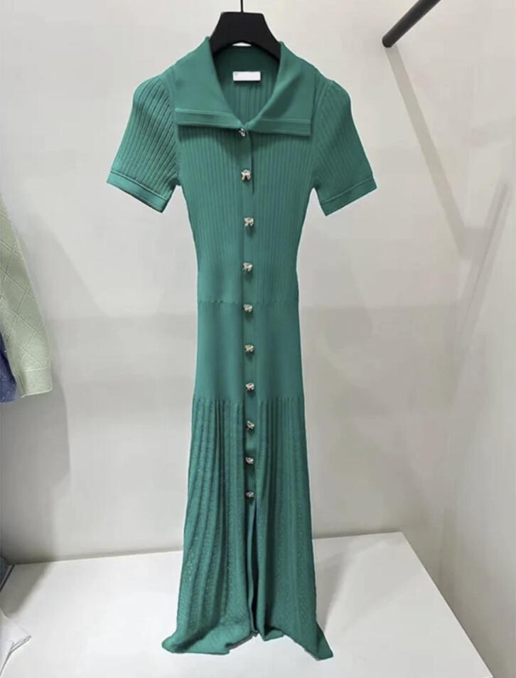 2024 Frühjahr/Sommer Neue San Ro Stil Modische Taille Abnehmen Einreiher Polo Neck Langes Kleid