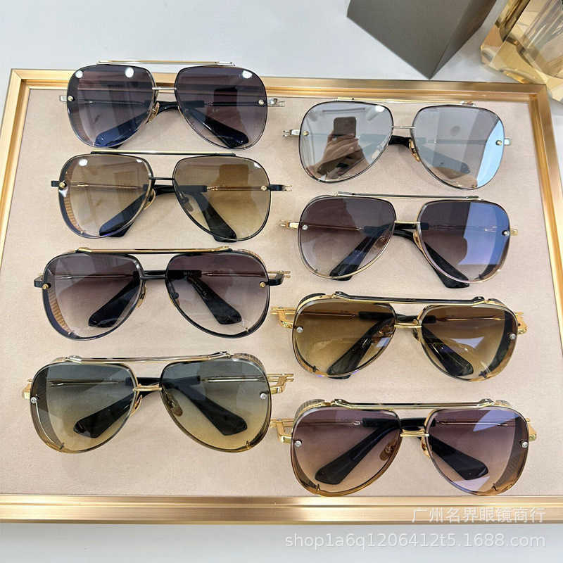 2024 Retro-Quadrat-Damen-Sonnenbrille 24 neue, hochwertige Pilotenbrille mit schwerer Handwerkskunst, polarisierte Brillen im Western-Stil für Herren