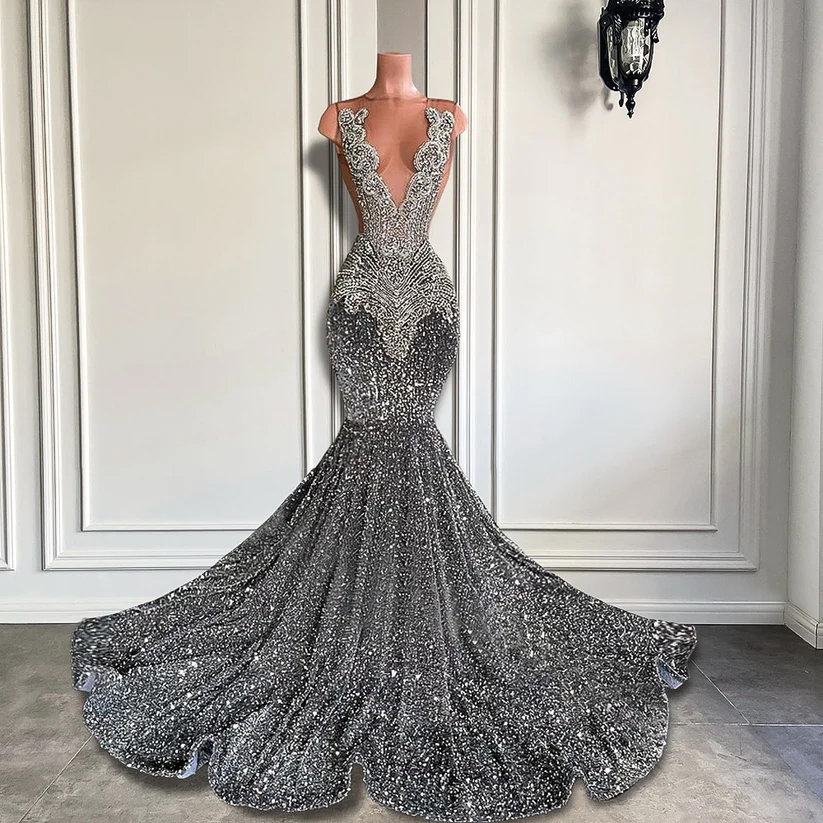 Luxurous Long Sparkly Prom Dresses Sheer O-neck Luxury Silver Crystals Diamond Sequin Mermaid Black Ladies Prom Party Gowns