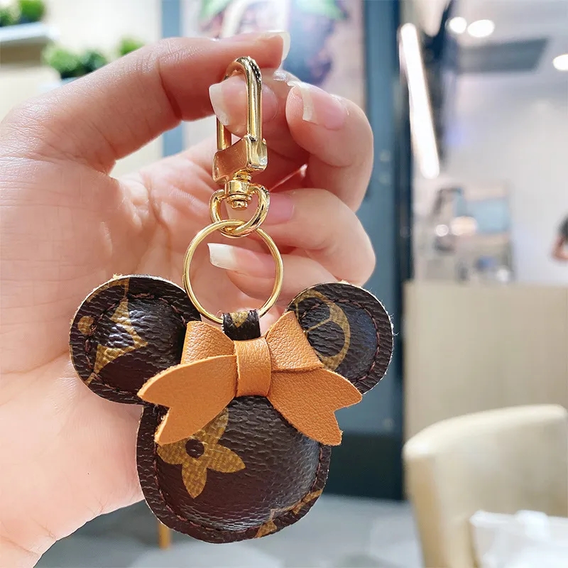 2024 Musdesignbil Keychain Flower Bag Pendant Charm smycken Keyring Holder For Women Men Gift Fashion Pu Leather Animal Key Chain