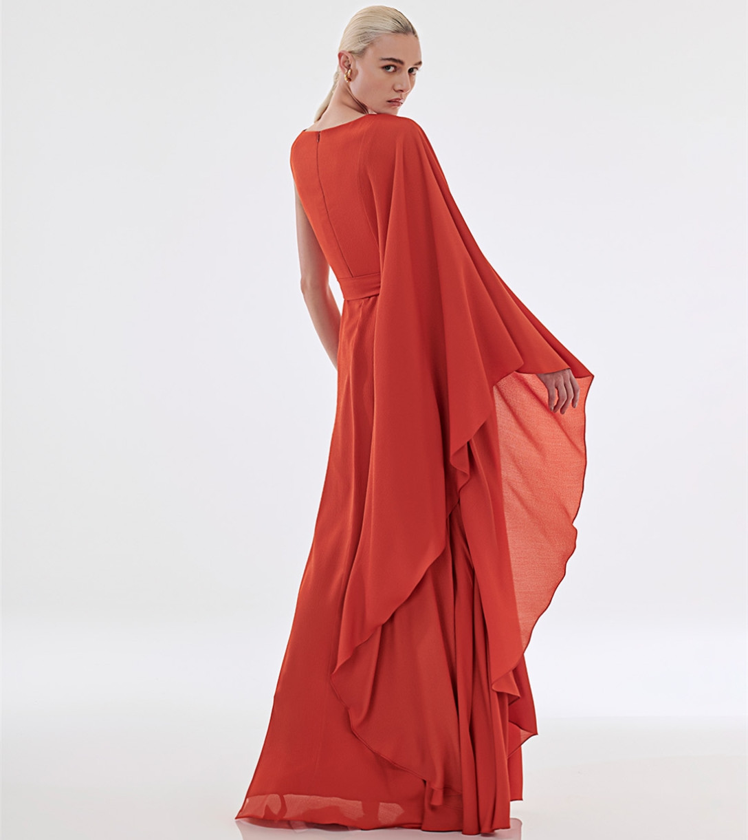 Elegant Long Rusty Red Pleated Prom-klänningar med Sash A-Line Chiffon One Shoulder Zipper Back Pleated Floor Length aftonklänningar för kvinnor