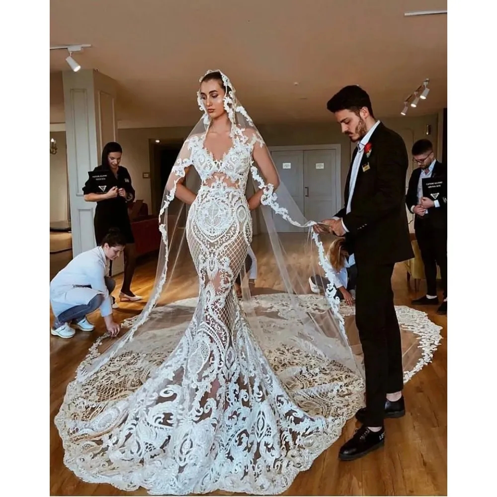 Superbe robe de mariée sirène magnifique, sans manches, col en V, en dentelle, bouton couvert au dos, grande taille, robe de mariée arabe saoudienne de Dubaï, 2024