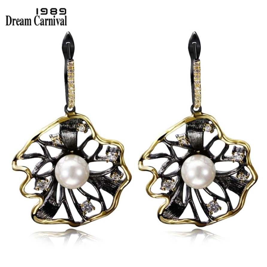 DreamCarnival 1989 Lotus Flower Earrings Hollow Created Pearl CZ Black Gold Color Hip Hop Pendientes tipo gota Parties Jewelries 2312T