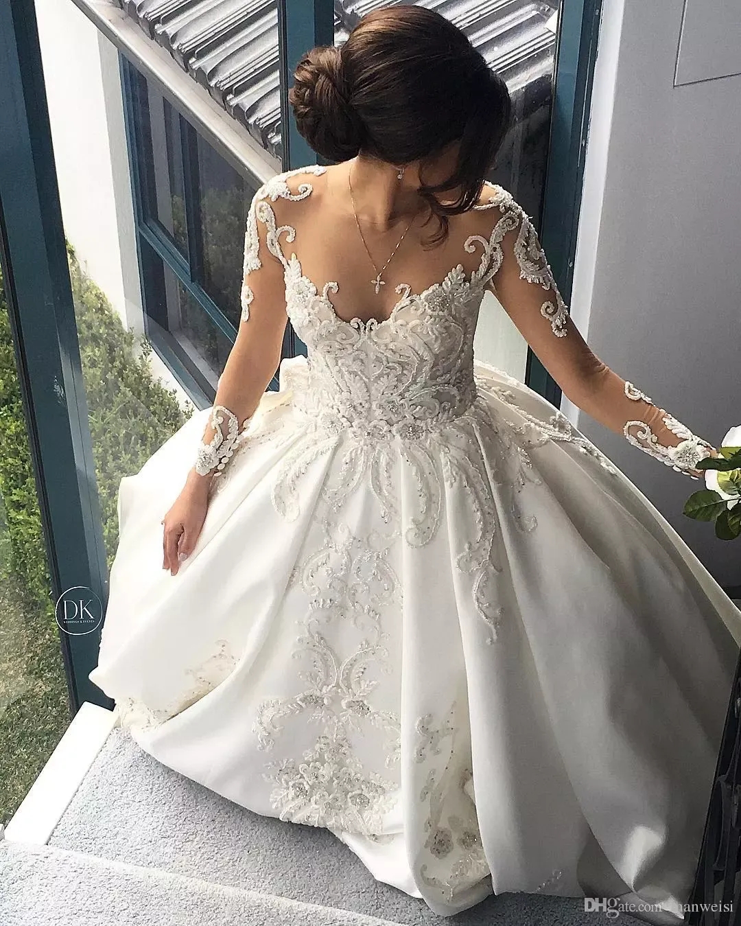 Long Sleeve 2024 Wedding Dresses Lace Applique Crystal Sheer Neck Bridal Gowns Cathedral Train Satin Plus Size Wedding Dress YD