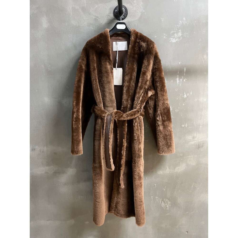 2023 Winter Spanish Lagoon Integrated Women's Long Maillard Belt Loose Fur Jacket 485421