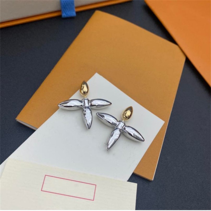 Luxury Designer Jewelry Stud Women Earring Letter earrings copper gold plated Elegant Wing Charm earrings fashion new style294I