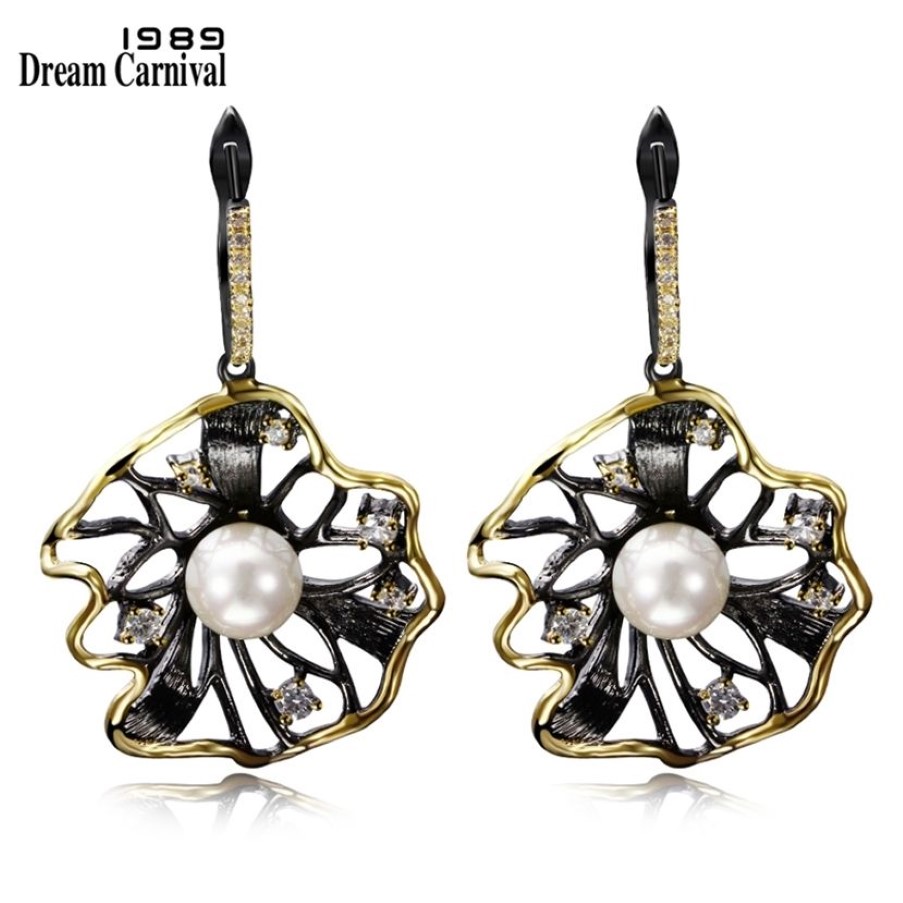 DreamCarnival 1989 Lotus Flower Earrings Hollow Created Pearl CZ Black Gold Color Hip Hop Pendientes tipo gota Parties Jewelries 2266c