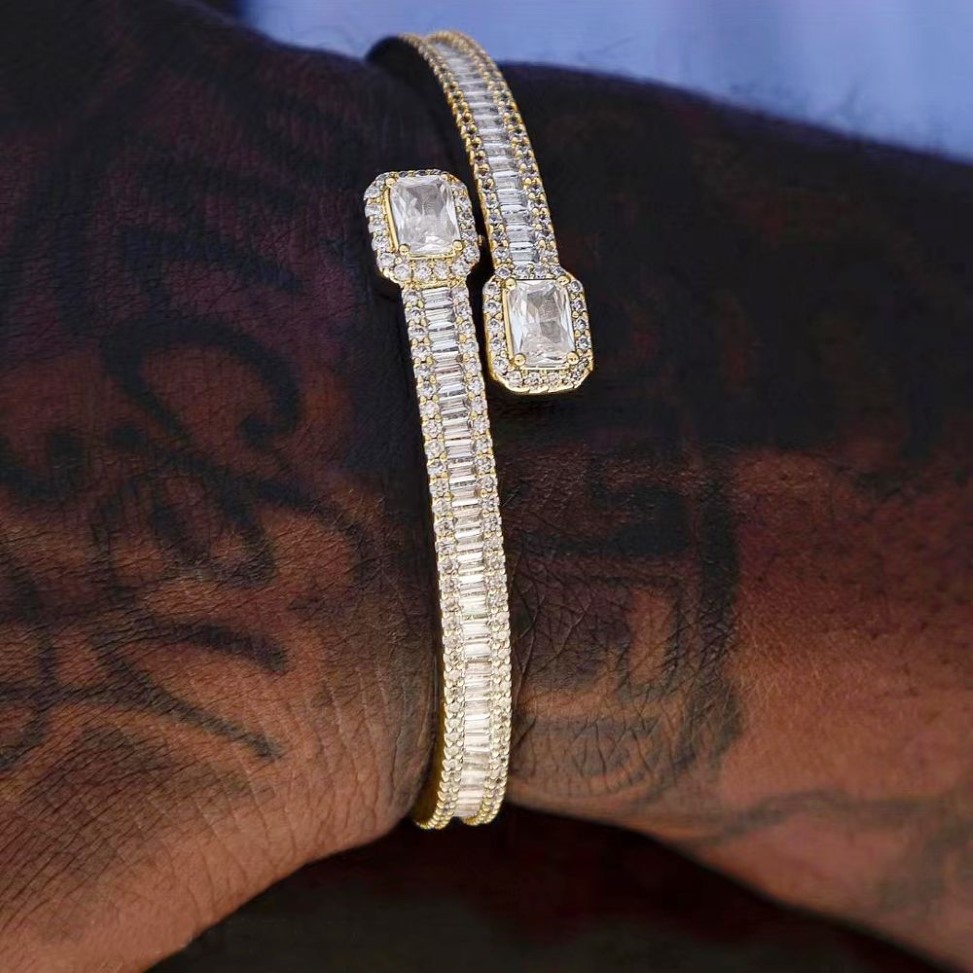 Bracelet à clip carré en forme de cœur pavé de cz glacé, avec plaqué or et argent, bijoux hip hop punk pour femmes, entier 307g