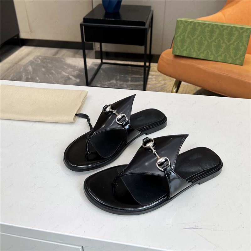 2024 Newest HIGH Quality flat Slippers Sandals women brand Designer Genuine Leather Fashion flat Diamond metal buckle flip flops party shoes dress shoes Metal