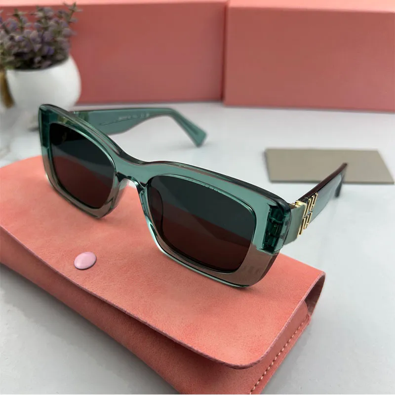 Designer fashionable women Glimpse sunglasses acetate smooth multi-color square frame temple with metal letter niu niu logo SMU07WS leisure vacation driving