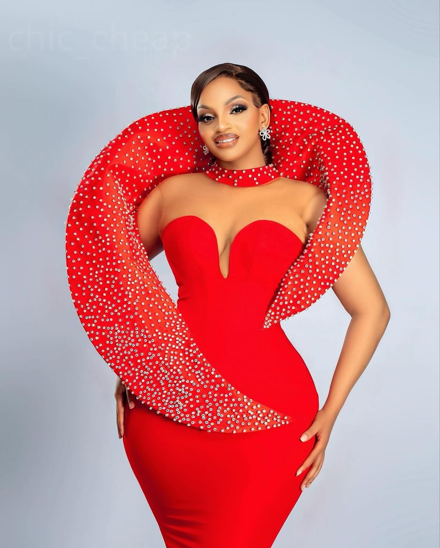 2024 Aso Ebi Red Mermaid Prom Dress Cristais Cetim Sheer Neck Noite Festa Formal Segunda Recepção 50º Aniversário Vestidos de Noivado Vestidos Robe De Soiree ZJ146