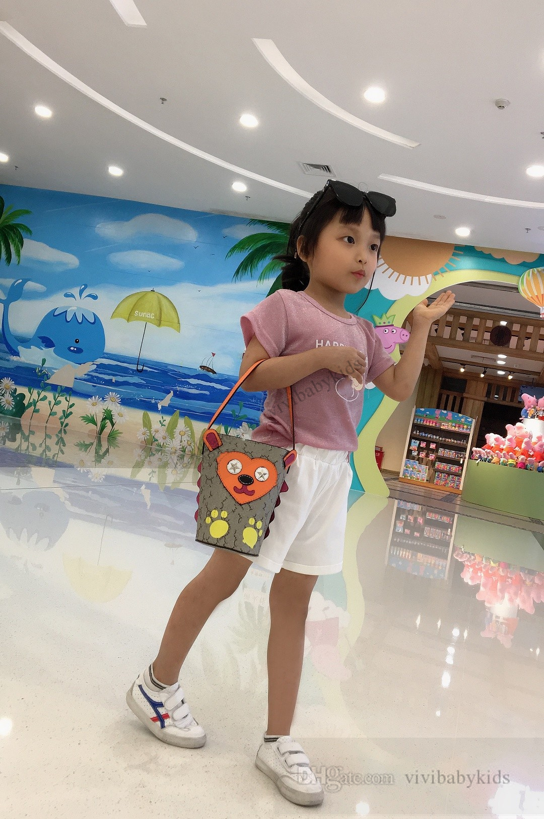 Designer Kids Stereo Strawberry Handbags Ins Girls Letter Tryckt PVC Bucket Bag Fashion Children Holiday One Shoulder Bags S1174
