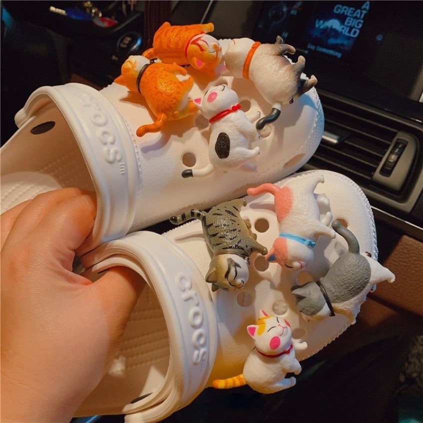 かわいい3D猫チャームデザイナーDIYステレオシューズデコレーション詰まりハローキッズ女性女子ギフトCROC JIBB209Eの魅力