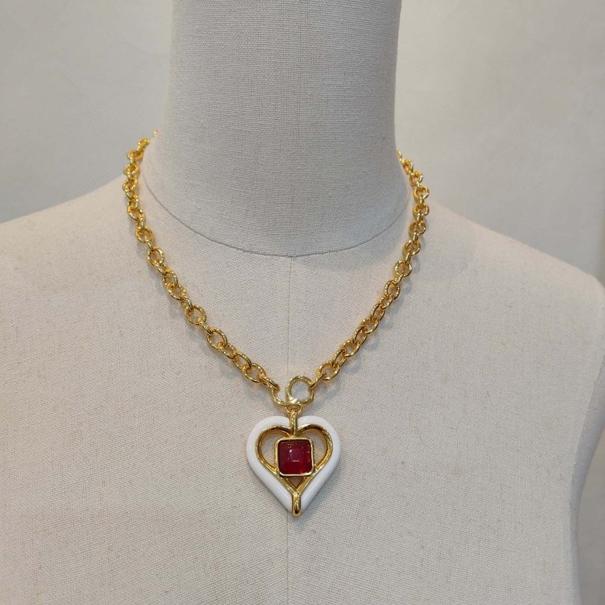 2023 Collier pendentif en forme de coeur de charme de qualité de luxe avec diamant rouge en plaqué or 18 carats avec boîte de timbre PS7520A216N