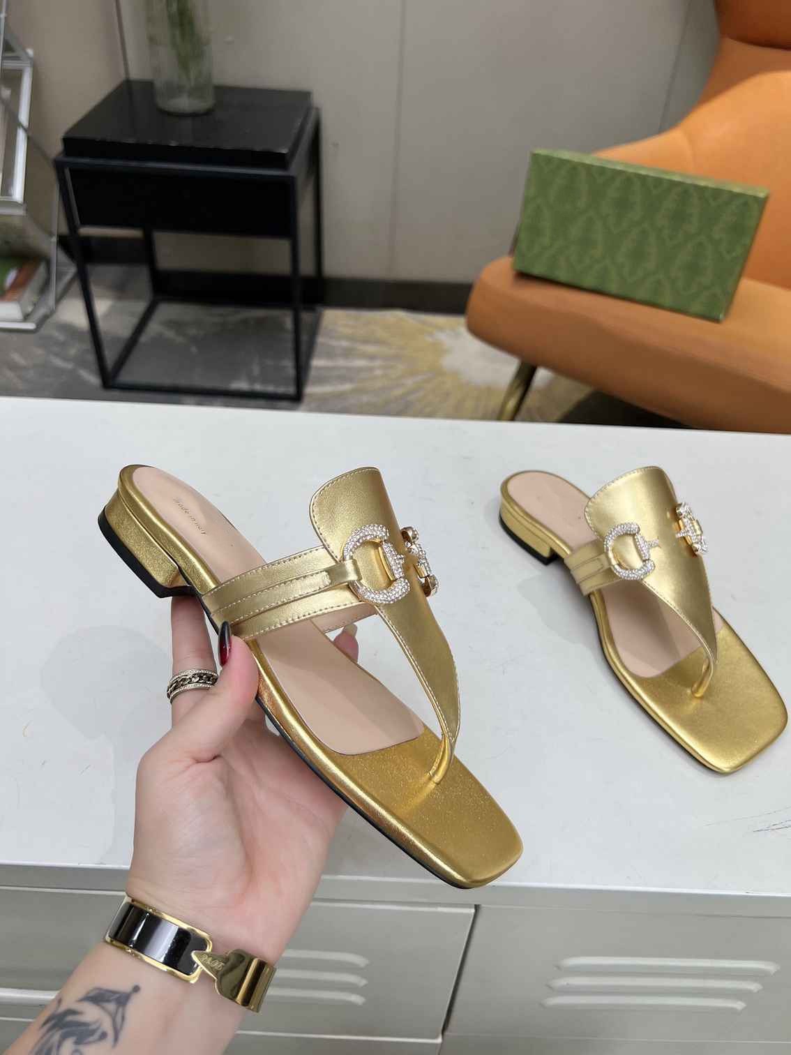 30Model 2024 fashion designer ladies flip flops simple youth slippers moccasin shoes suitable for spring summer and autumn hotels beaches other places 35-42