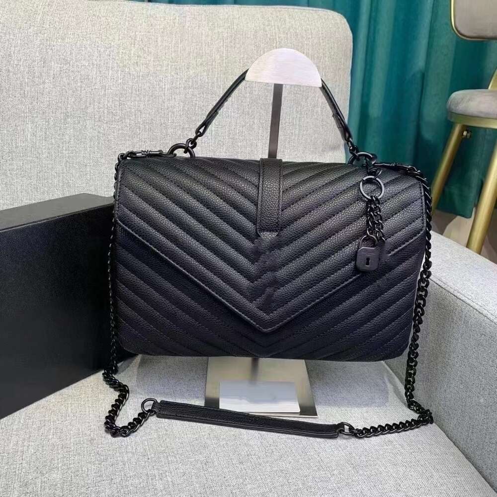 Designer Commuter Bag voor dames Nieuwe hoogwaardige schapen Dames Msenger tas met één schouder Lederen V-rooster zakje