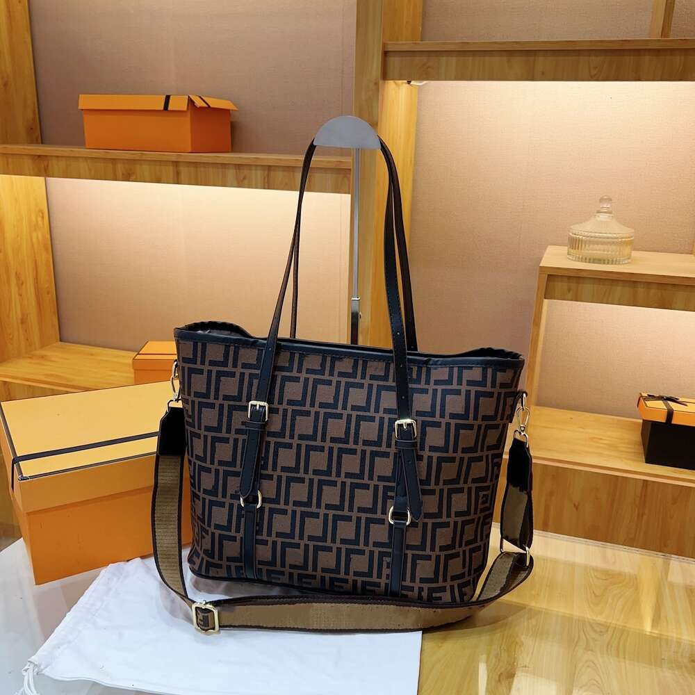 Designer Commuter Bag for Women Popular Womens Bag Autumn and Winter New Wtern Style Large Capacity Tote Bags Shoulder Handbag