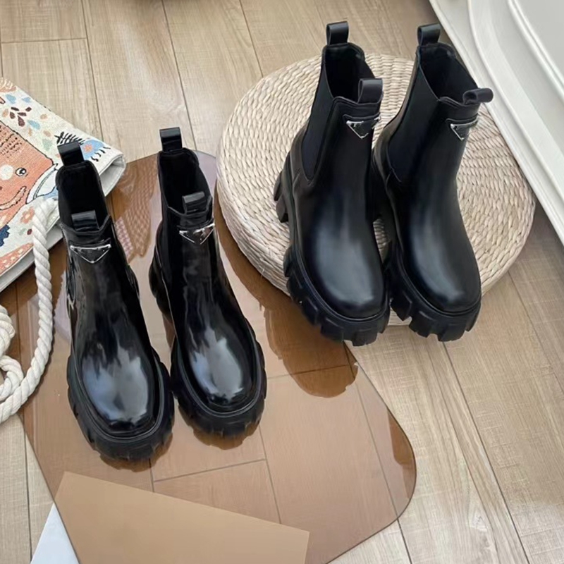 Designer de luxo alta edição chelsea botas curtas femininas 2023 novo triângulo etiqueta tubo de fumaça matsuke fundo grosso botas martin elevadas