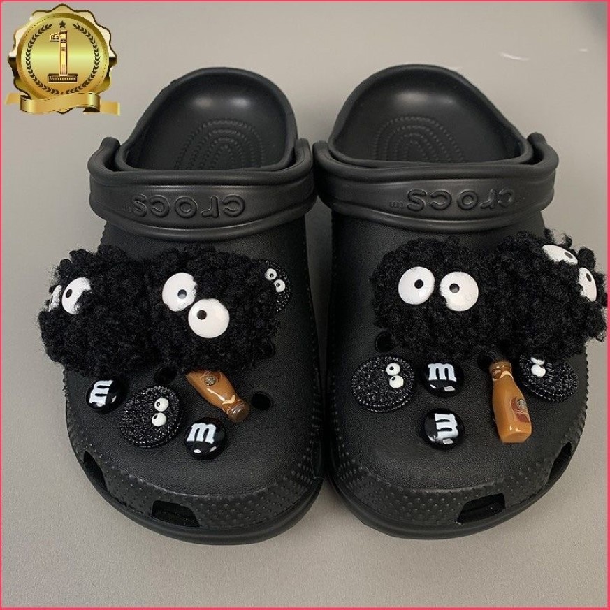 Cool Fur Ball Charms Designer DIY Biscuit Shoelace Buckle Sneaker Charm for CROC JIBS Clogs Kids Boys Women Girls233I