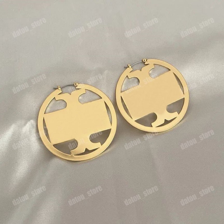 Orecchini a cerchio di moda Designer Donna Grande Cerchio Orecchino semplice Gioielli di lusso Orecchini a bottone Orecchino in oro di alta qualità Lady Party Gift273O