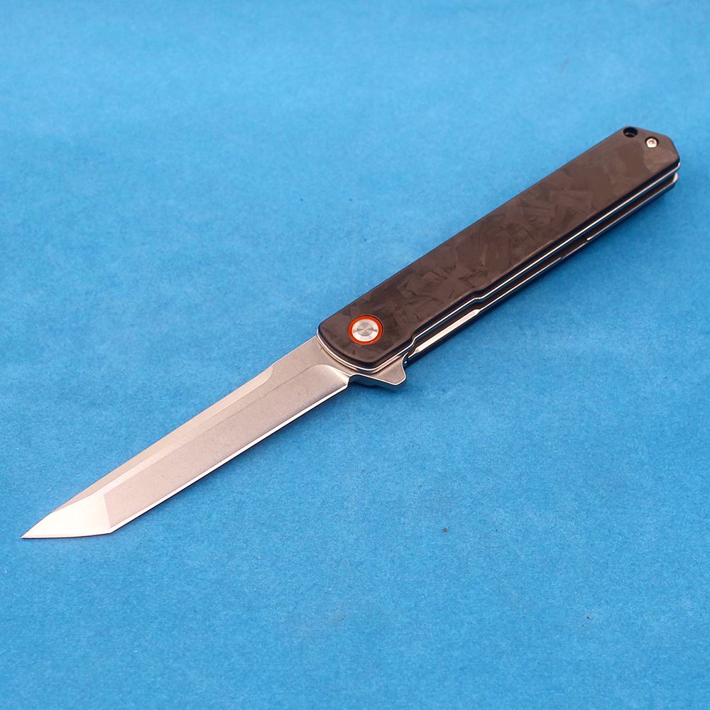 M3052 Flipper Couteau pliant D2 Stone Wash Tanto Point Blade CNC en fibre de carbone avec poignée en tôle d'acier Rondelle à roulement à billes Couteaux de poche EDC extérieurs