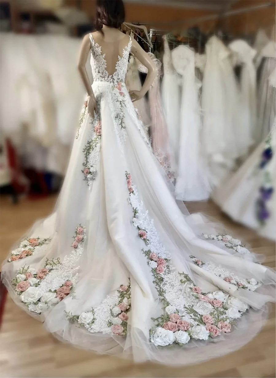 Robes de mariée avec des appliques florales 3D, sans manches, col en v, en Tulle, robes trapèze pour femmes, robes de mariée pour occasions formelles