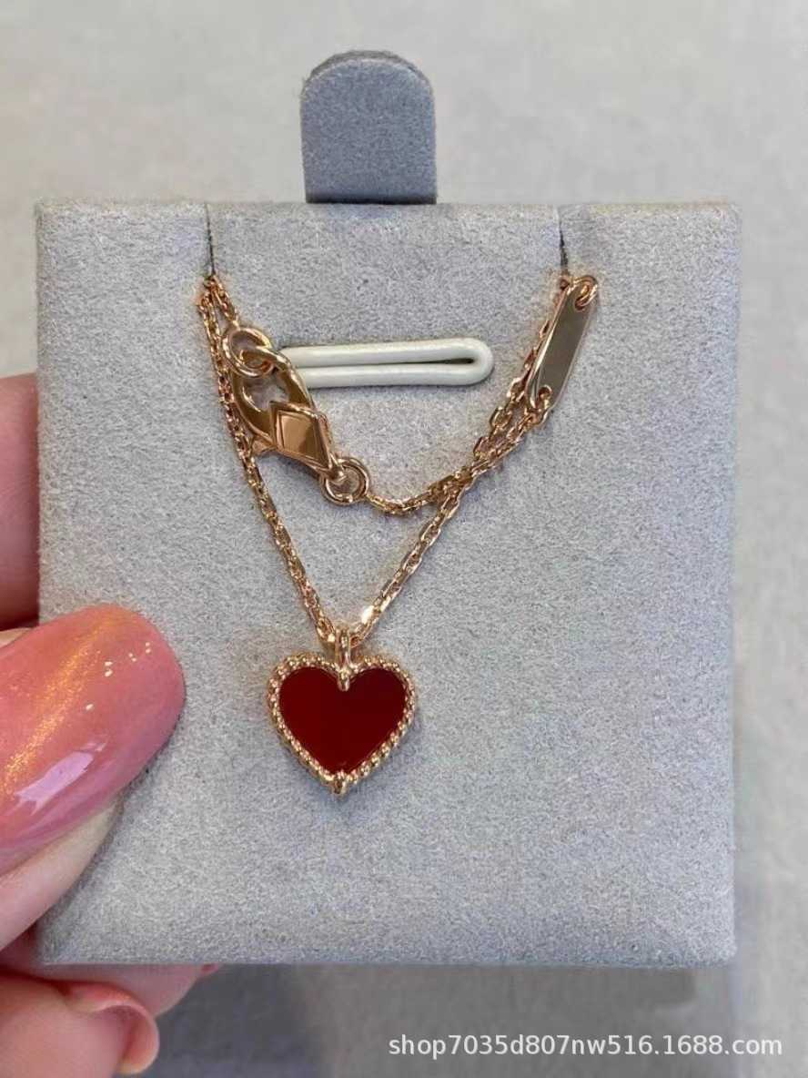V Necklace 18K Rose Gold Red Agate Love Pendant Necklace for Women Pure Silver Small and Versatile High end Red Heart and Collar Chain