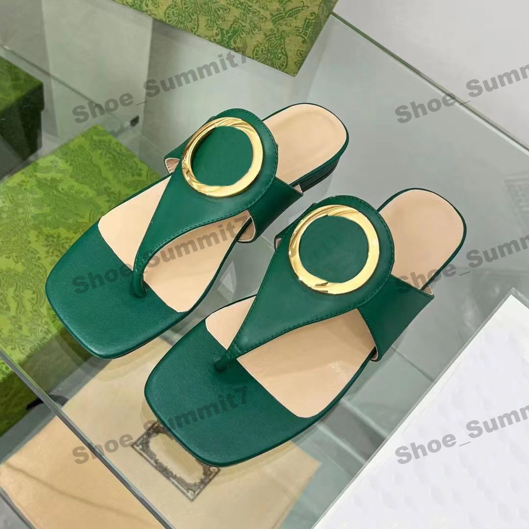 Sandales de créateurs 2024 Nouveau 10A Qualité Femmes Pantoufles Femmes Interlocking Gthong Sandal Femmes Blondle Thong Sandal avec double taille 35-40 avec boîte sac à poussière