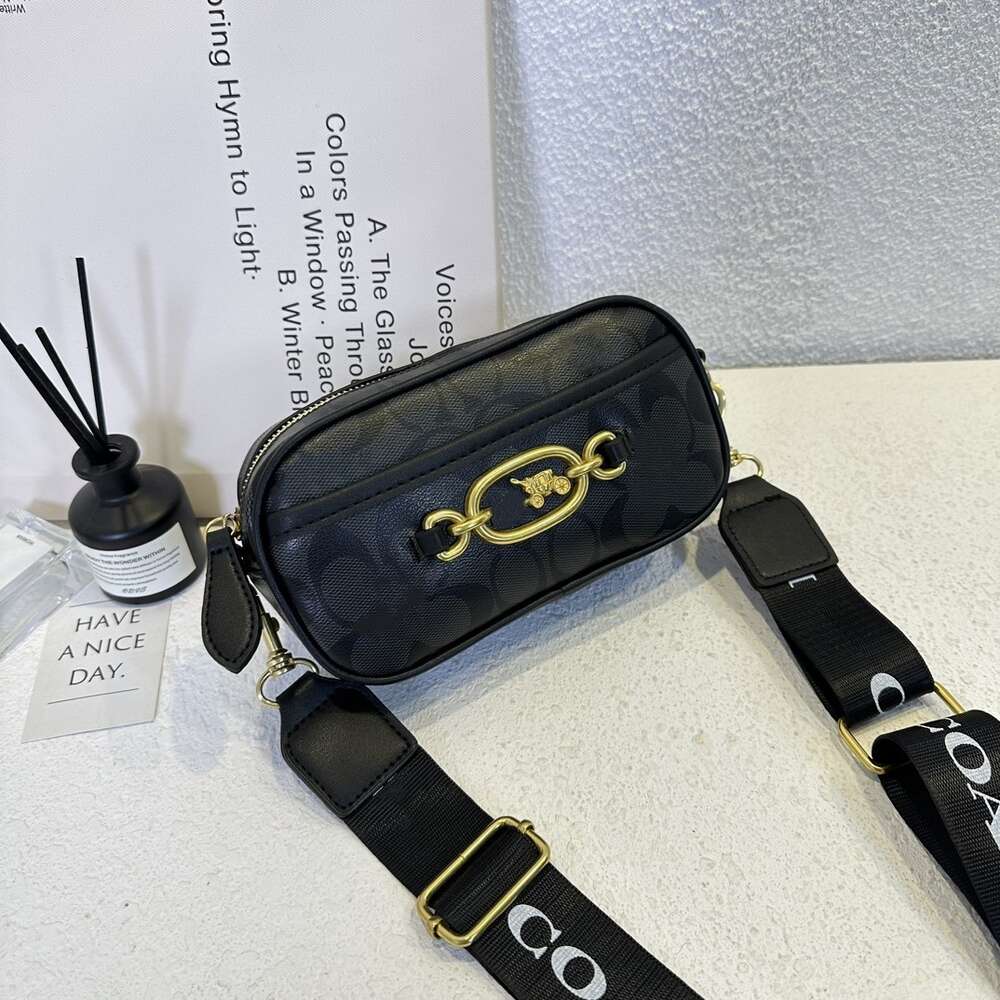 Fabrik Großhandel Mode Damentaschen Klassische Metallkutsche Einzelschulter Umhängetasche Avery Doppelreißverschluss Kamera Kleines Quadrat für Frauen