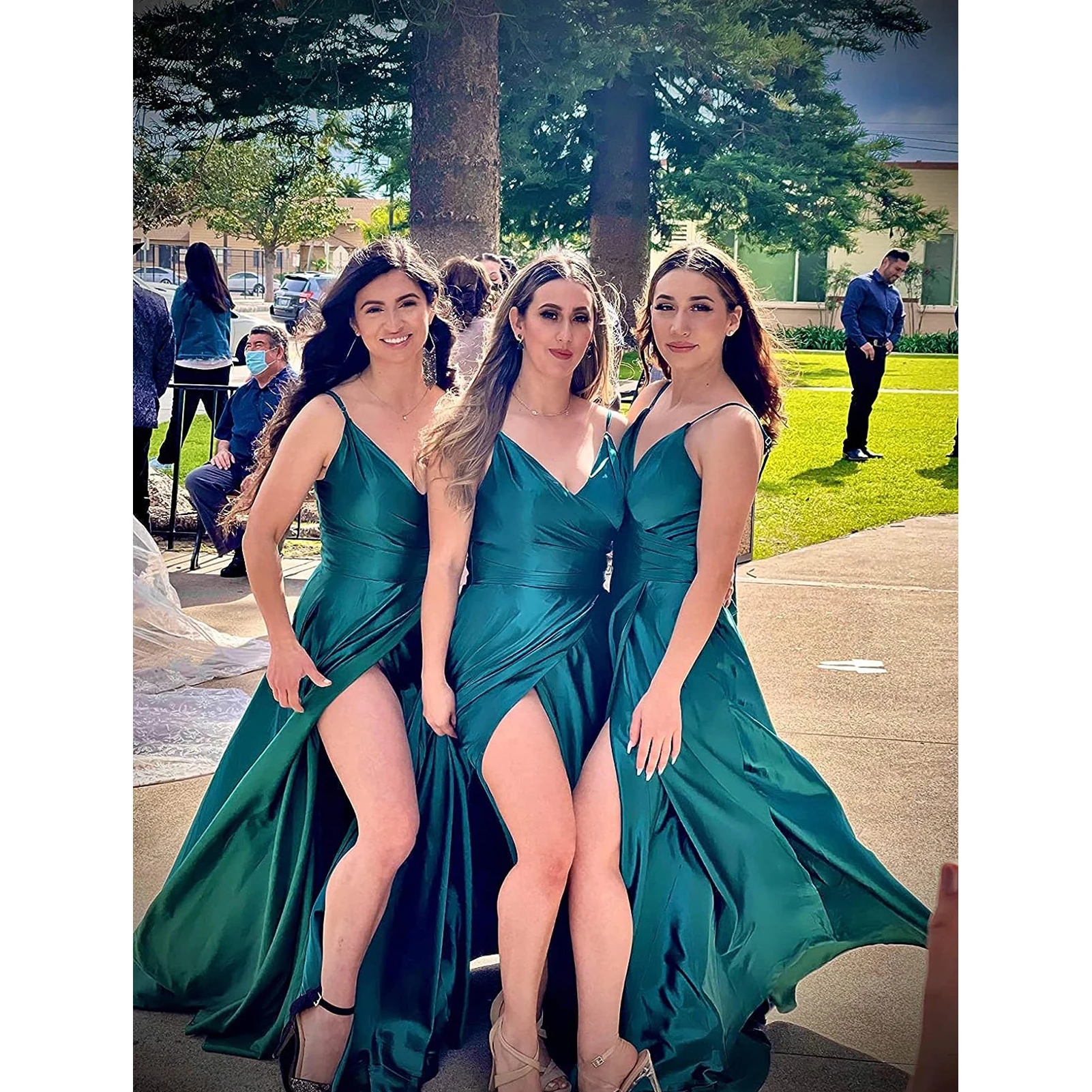 Hunter Green A Line Long Bridesmaid Dresses Spaghetti Straps Charming Maid Of Honor Gowns Sexy Split Floor Length Plus Size Women Wedding Guest Party Dress CL3377
