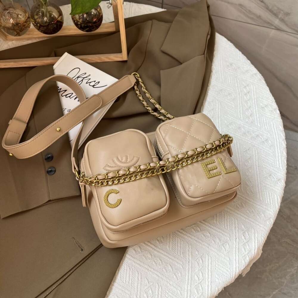 여성을위한 디자이너 통근자 가방 New High End Womens Bag Chain Lingge 패션 다목적 One Shoulder Crossbody Small Square