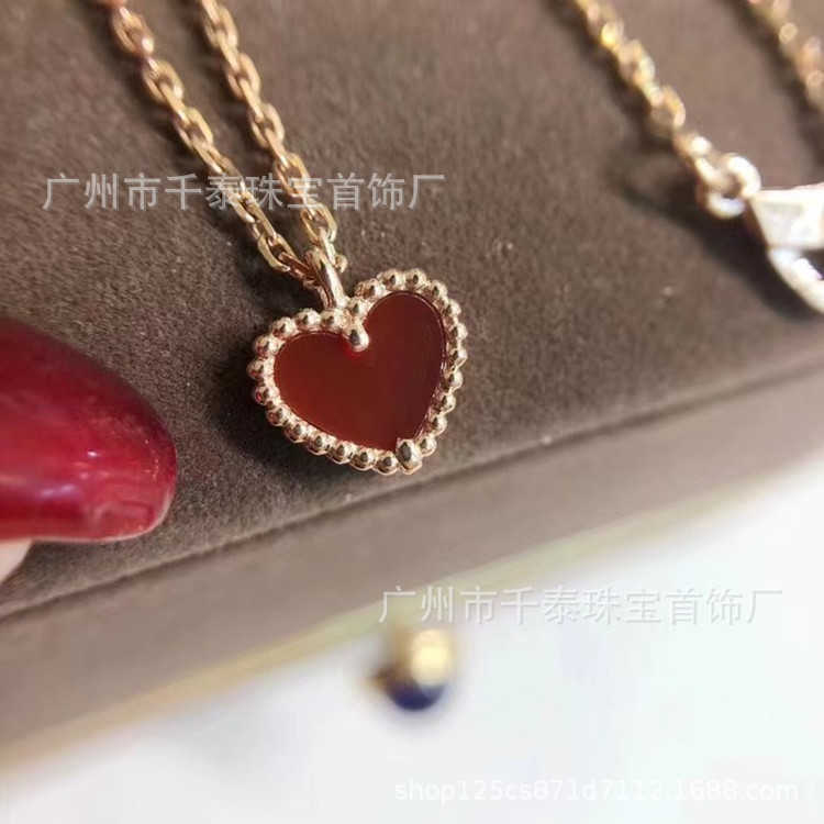 Colar V S925 Prata Seiko Colar Pequeno Coração Vermelho Estilo Japonês e Coreano Ágata Vermelha Corrente de Colar em Forma de Amor Cheia de Moda e Romance