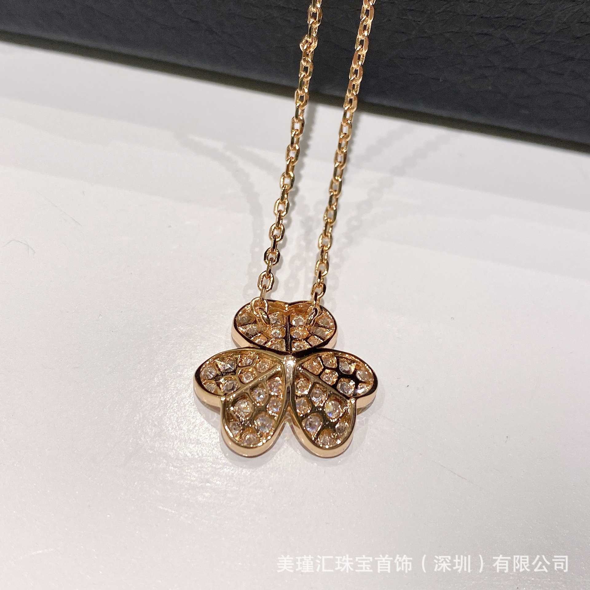 Colar V banhado a ouro 18k platina grande médio e pequeno colar de flores com diamantes completos e colar de três flores e três folhas para mulheres