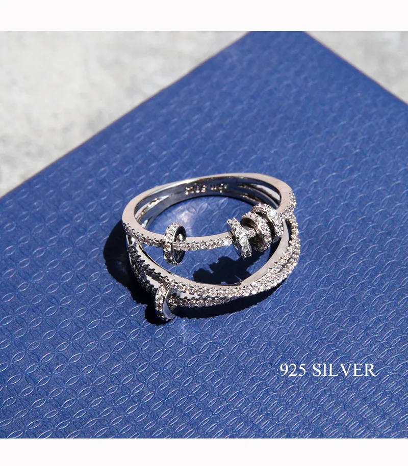 Trendy niche-ontwerp Tijd om te rennen Internet Beroemdheid Diamanten ringen Unieke stijl Vrouwelijke ronde kruisvingerring Echt 925 sterling zilver Verlovingshuwelijk voor vrouwen