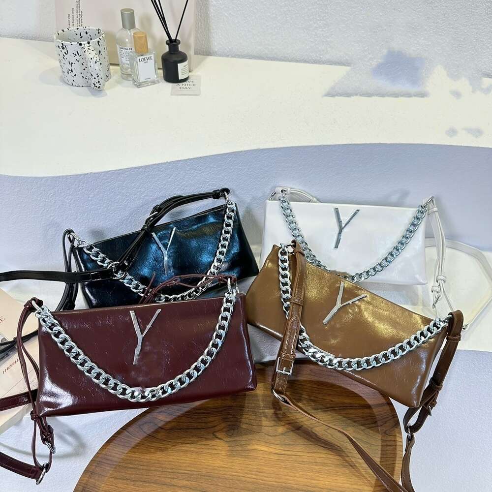 Designer's New Wholesale Price Fashion Bag This Popular and Niche Dign for Womens Wide Shoulder Strap Crossbody Bags Versatile Super Hot Dumplings