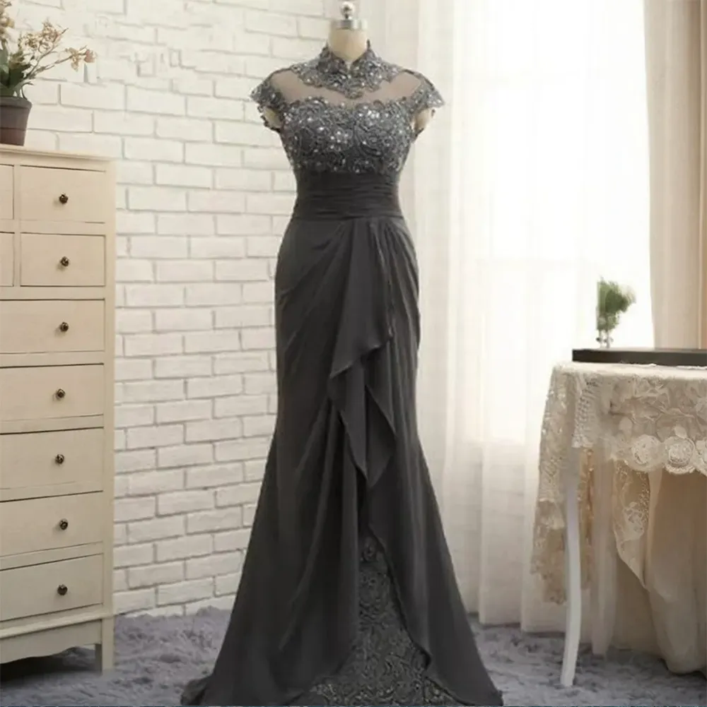 Vintage Silver Mother of the Bride Gowns High Neck Short Sleeves Mother`s Dress for Marriage Bride Lace Beaded Sequined Gowns for African Groom Black Women